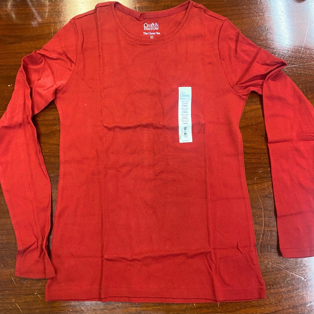 Long sleeve crew tee for juniors